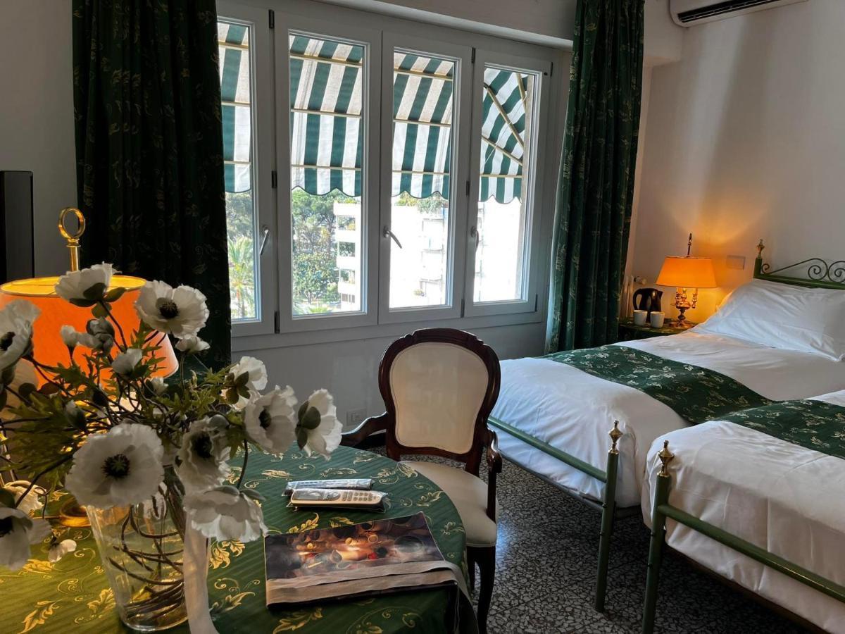 Eveline Portosole Hotel Sanremo Eksteriør billede