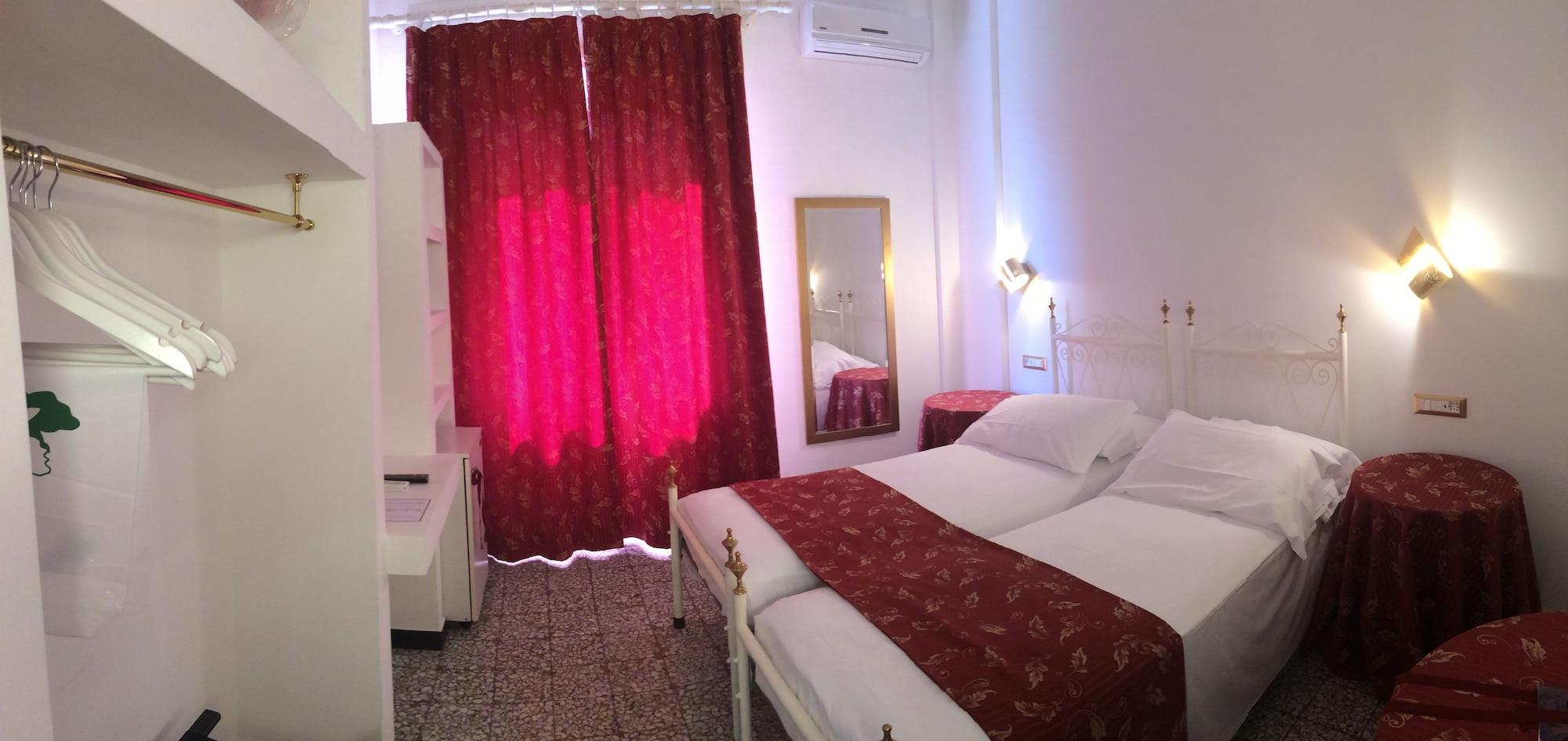 Eveline Portosole Hotel Sanremo Eksteriør billede