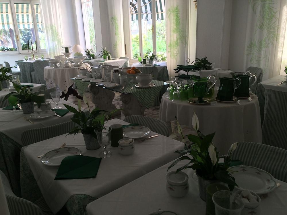 Eveline Portosole Hotel Sanremo Eksteriør billede