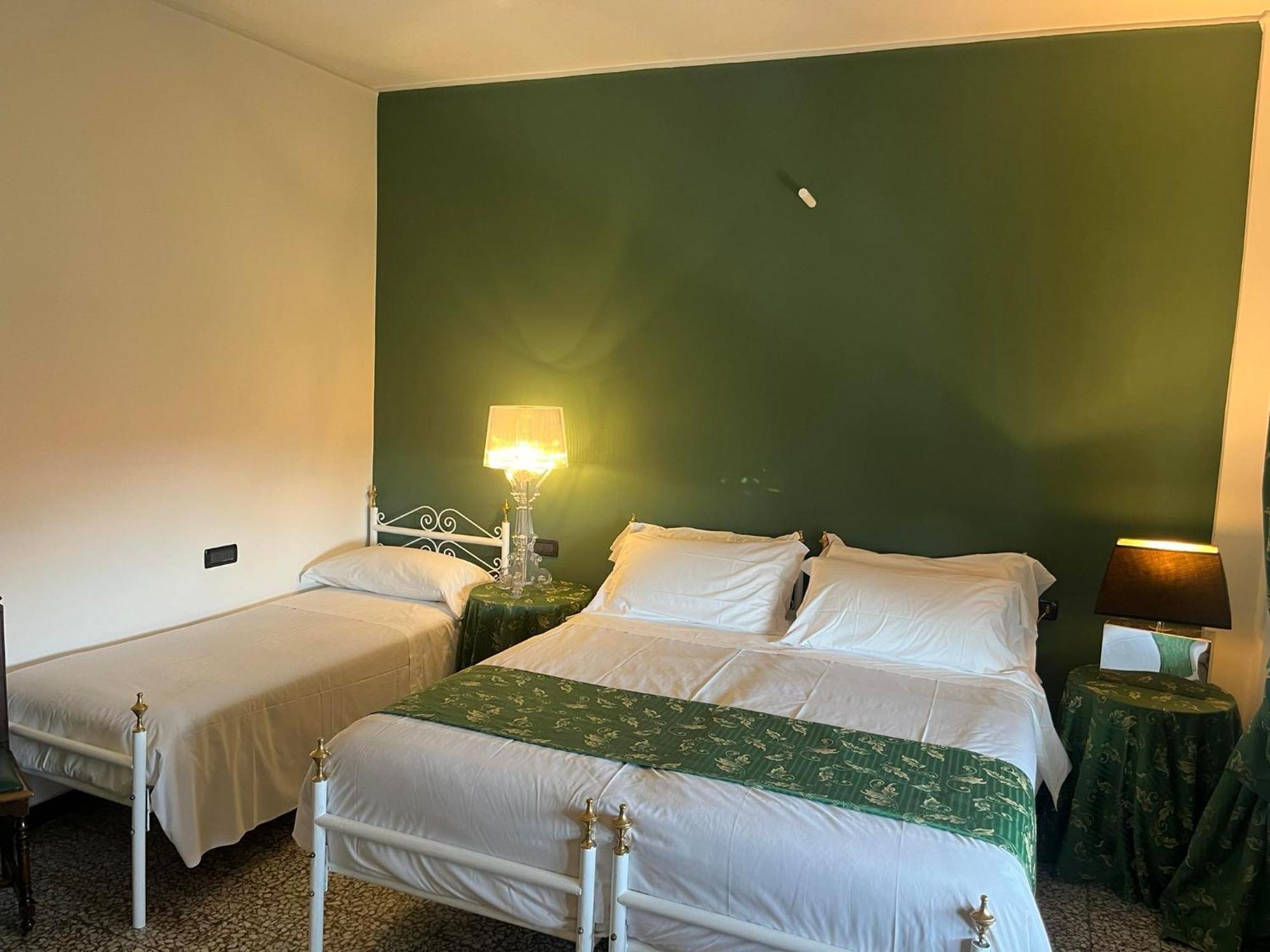 Eveline Portosole Hotel Sanremo Eksteriør billede