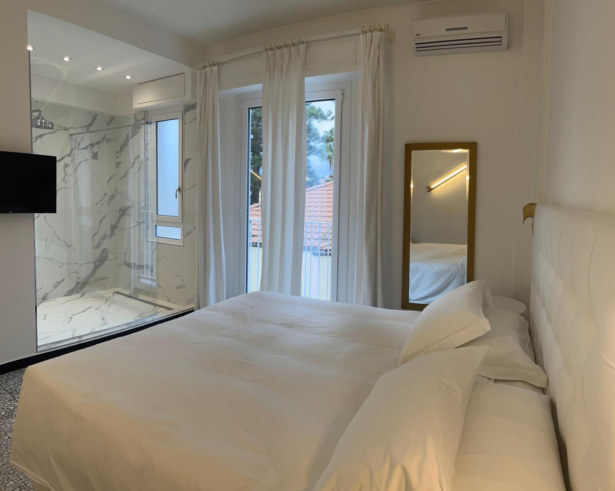 Eveline Portosole Hotel Sanremo Eksteriør billede